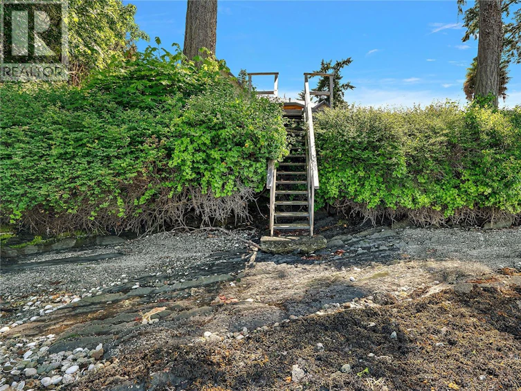 11665 Jupata Way, North Saanich, BC, V8L 5K1 - 46
