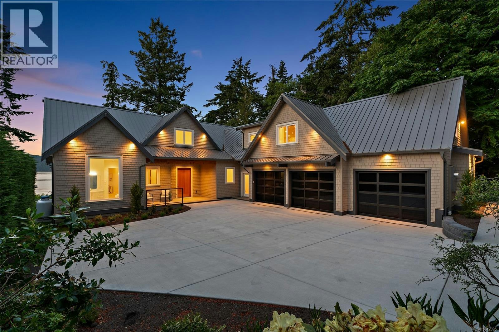11665 Jupata Way, North Saanich, BC, V8L 5K1 - 3