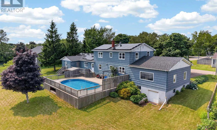 4 Maclean Avenue