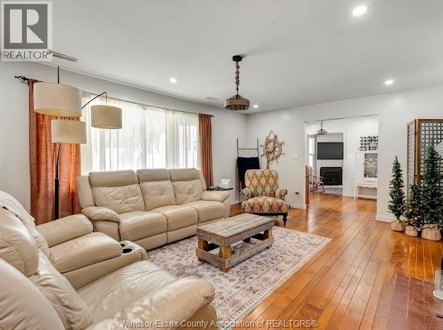 312 Coronado Drive, Tecumseh, ON, N8N 2E4 - 6