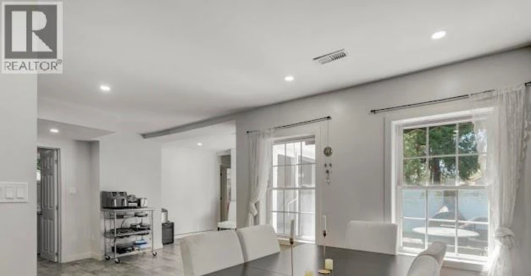 312 Coronado Drive, Tecumseh, ON, N8N 2E4 - 15