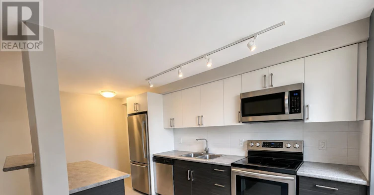 201-99 Church Street, St. Catharines, ON, L2R 3E1 - 4
