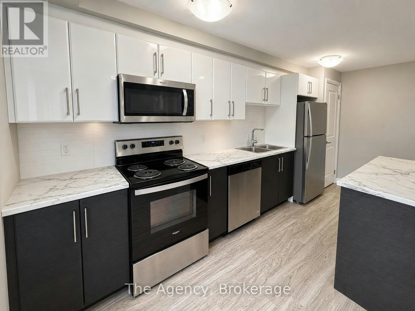 302-99 Church Street, St. Catharines, ON, L2R 3E1 2