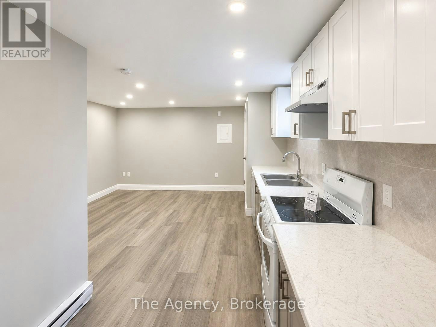 B1-143 Westchester Crescent, St. Catharines, ON, L2P 2N8 2