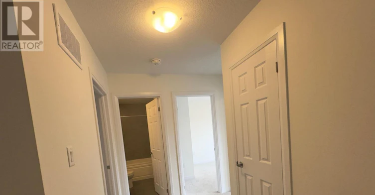38 Pogie Drive, Welland, ON, L3B 0P3 - 12