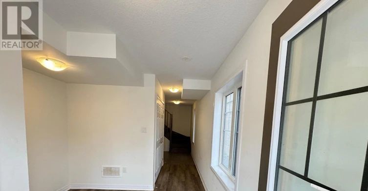 38 Pogie Drive, Welland, ON, L3B 0P3 - 4