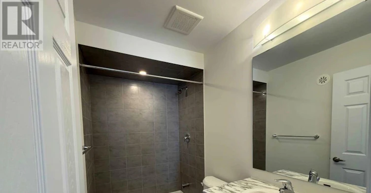 38 Pogie Drive, Welland, ON, L3B 0P3 - 13