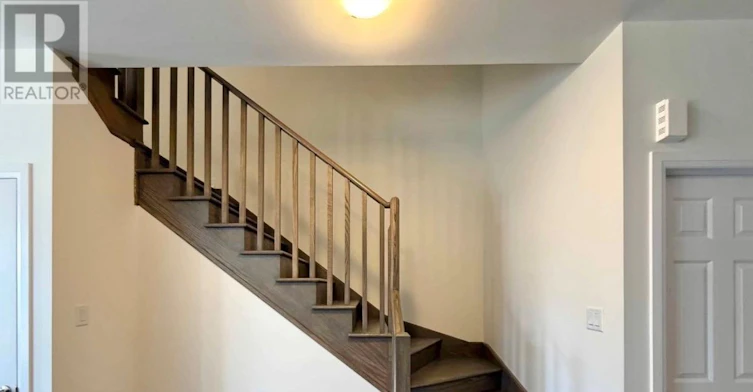 38 Pogie Drive, Welland, ON, L3B 0P3 - 11