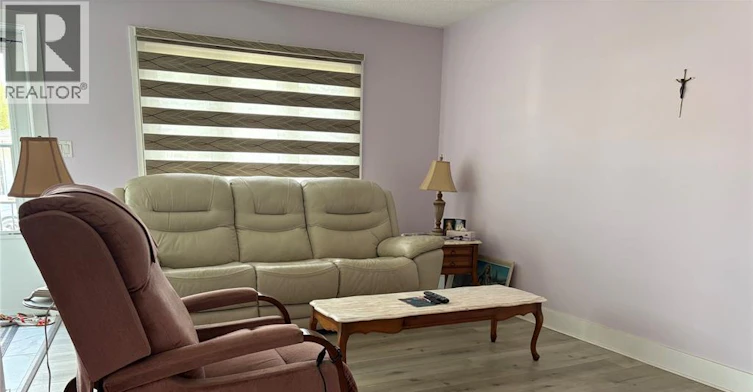 3295 Aurora, Windsor, ON, N8R 1Y9 - 4