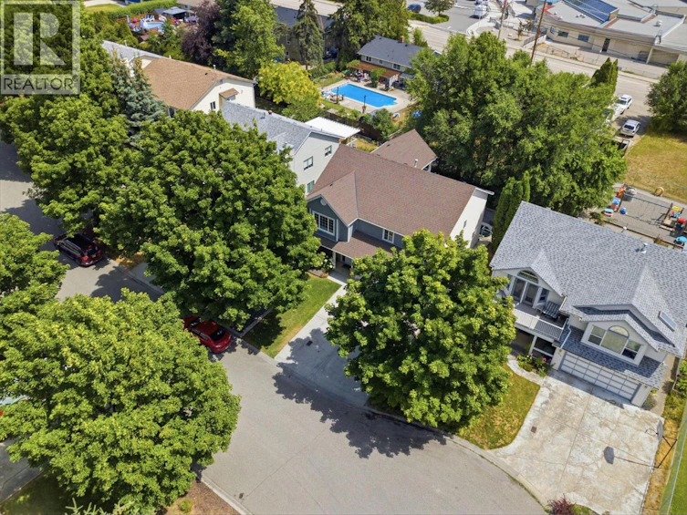 1883 E Millard Court, Kelowna, BC, V1V 1R2 - 44