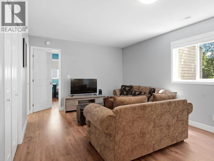 1883 E Millard Court, Kelowna, BC, V1V 1R2 - 29