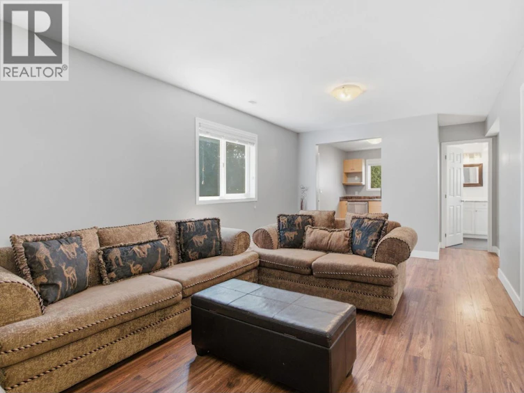 1883 E Millard Court, Kelowna, BC, V1V 1R2 - 30
