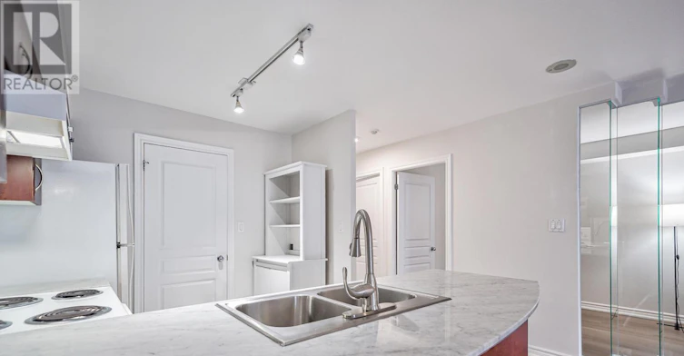 1502-801 Bay Street, Toronto, ON, M5S 1Y9 - 11