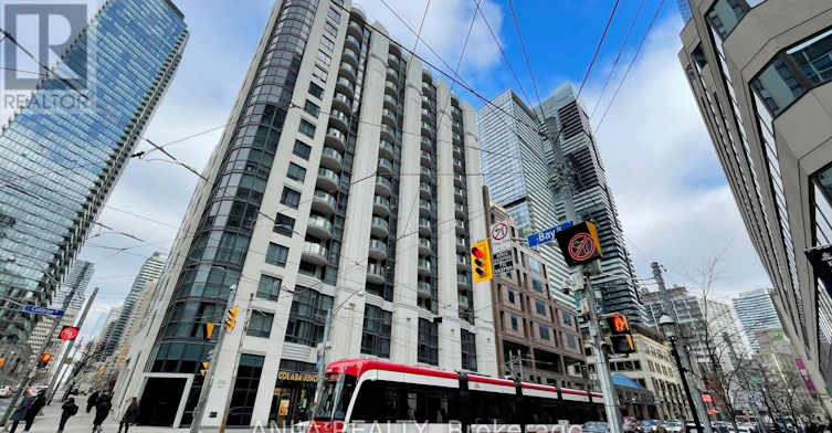 1502-801 Bay Street, Toronto, ON, M5S 1Y9
