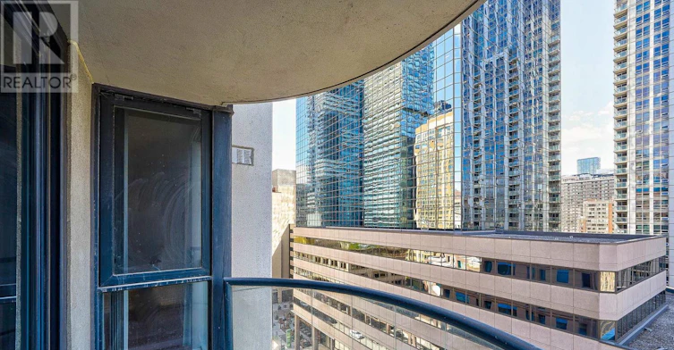 1502-801 Bay Street, Toronto, ON, M5S 1Y9 - 25