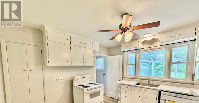 1107 Falaise Road, Ottawa, ON, K2E 6R1 - 7