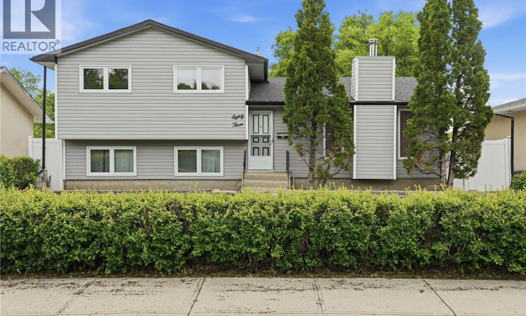 83 Fuhrmann Crescent