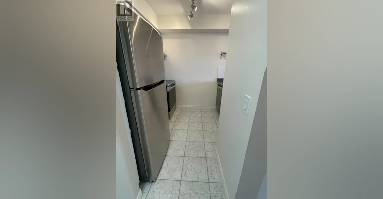 308-55 Strathaven Drive, Mississauga, ON, L5R 4G6 - 4