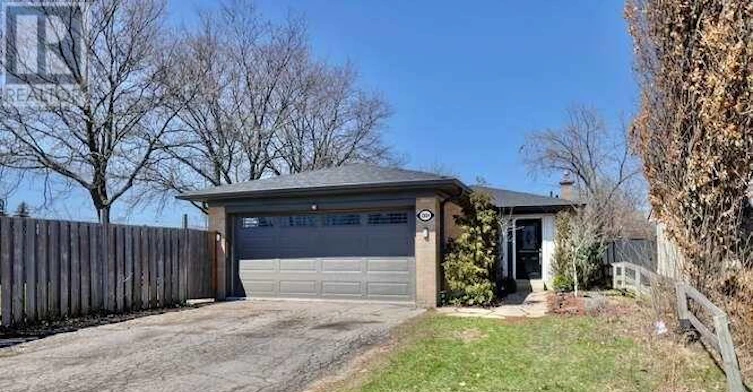 UPPER-2604 Hornsgate Drive, Mississauga, ON, L5K 1P6 - 2