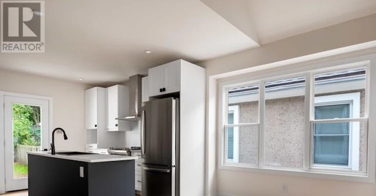 98 Pleasant Avenue, St. Catharines, ON, L2R 1Y1 - 7