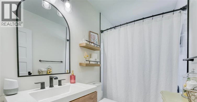 4062 Roseland Drive East, Windsor, ON, N9G 1Y4 - 26