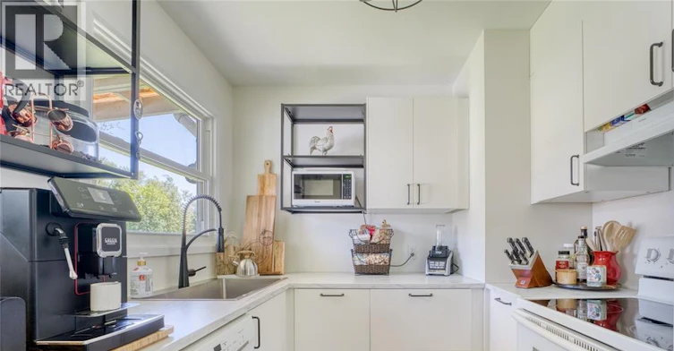 4062 Roseland Drive East, Windsor, ON, N9G 1Y4 - 15