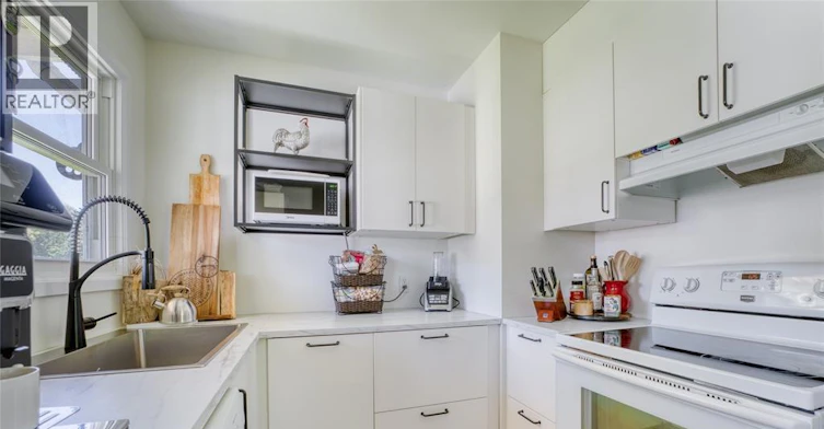 4062 Roseland Drive East, Windsor, ON, N9G 1Y4 - 16