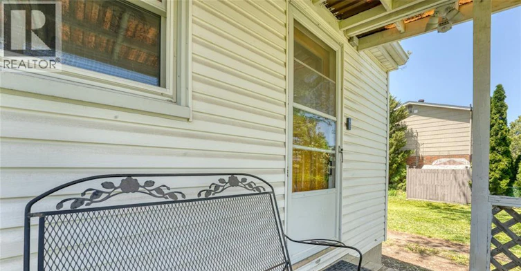 4062 Roseland Drive East, Windsor, ON, N9G 1Y4 - 30