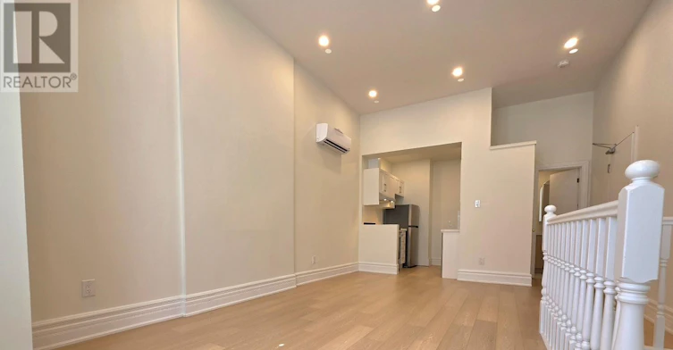 2/MAIN & BSMNT-11 Beaconsfield Avenue, Toronto, ON, M6J 3J1 - 16