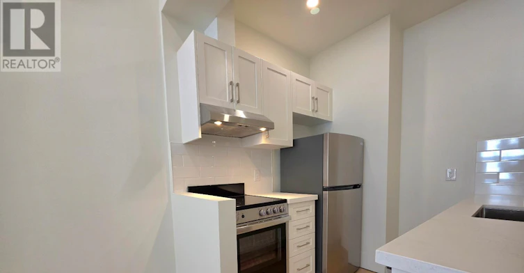 2/MAIN & BSMNT-11 Beaconsfield Avenue, Toronto, ON, M6J 3J1 - 11