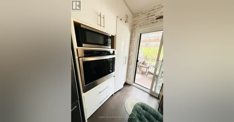 MAIN & UPPER-383 Coxwell Avenue, Toronto, ON, M4L 3B8 - 39