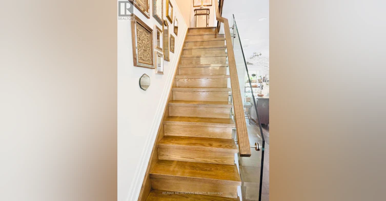 MAIN & UPPER-383 Coxwell Avenue, Toronto, ON, M4L 3B8 - 5