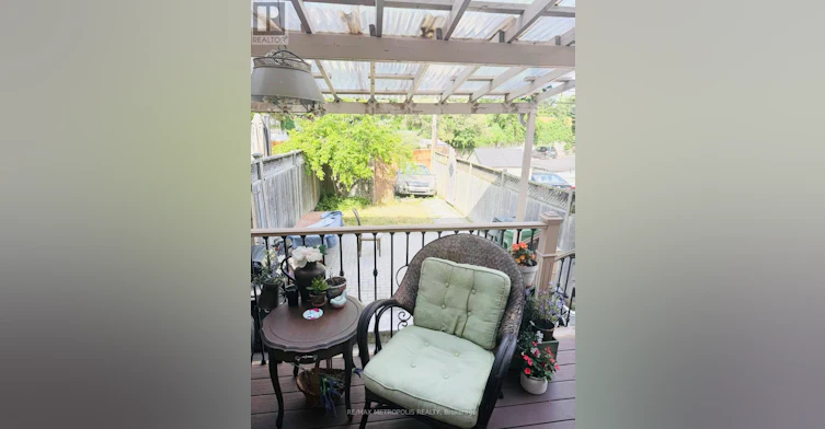MAIN & UPPER-383 Coxwell Avenue, Toronto, ON, M4L 3B8 - 9