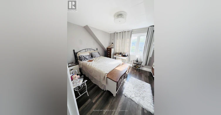 MAIN & UPPER-383 Coxwell Avenue, Toronto, ON, M4L 3B8 - 18