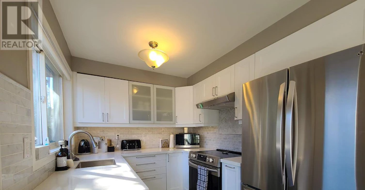 5556 Thorn Lane, Burlington, ON, L7L 6V9 - 12