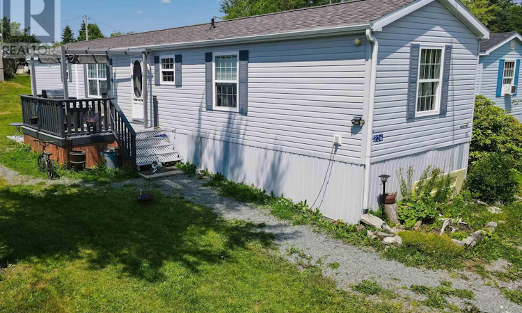 236 Uniacke Road South