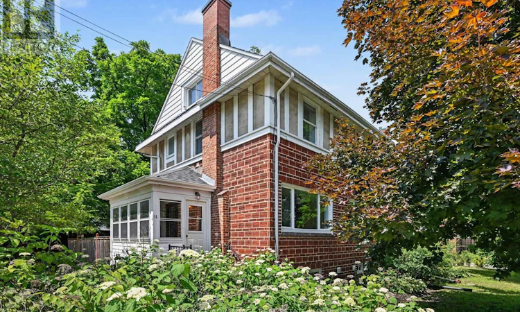 14 Beckwith Street E