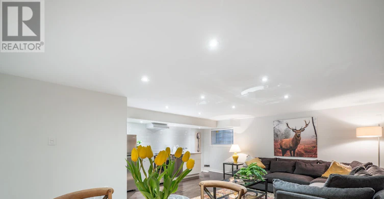 LOWER-122 Boardwalk Drive, Toronto, ON, M4L 3X4 - 16