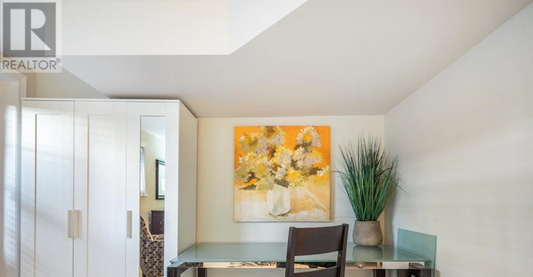 LOWER-122 Boardwalk Drive, Toronto, ON, M4L 3X4 - 6