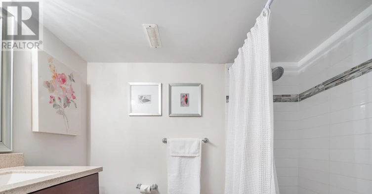 LOWER-122 Boardwalk Drive, Toronto, ON, M4L 3X4 - 11