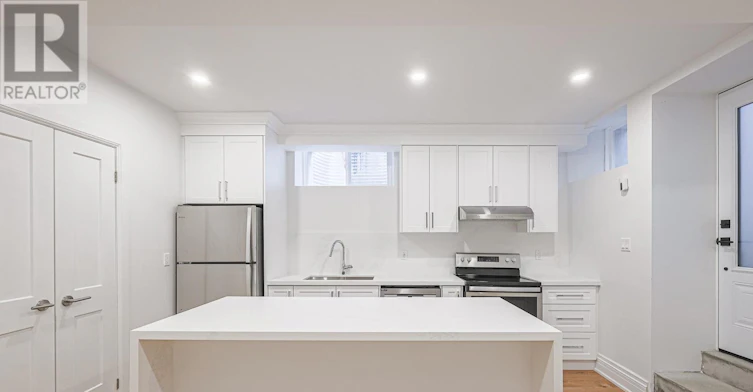 LOWER-253 Pape Avenue, Toronto, ON, M4M 2W4 - 4