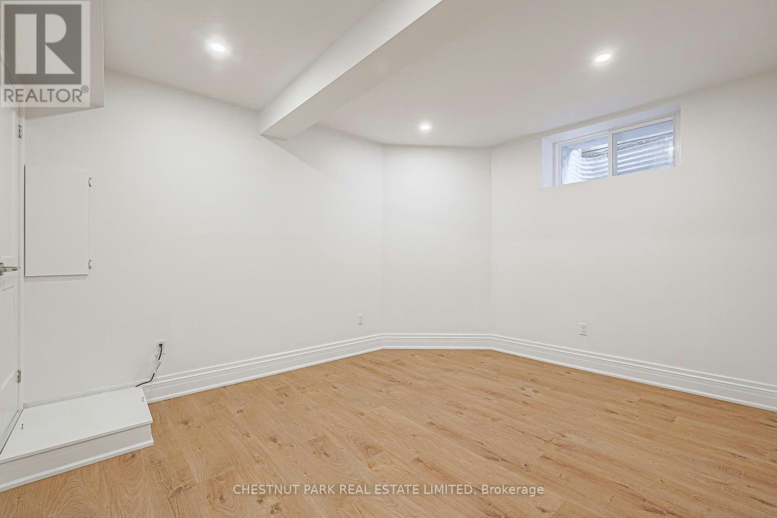 LOWER-253 Pape Avenue, Toronto, ON, M4M 2W4 - 9