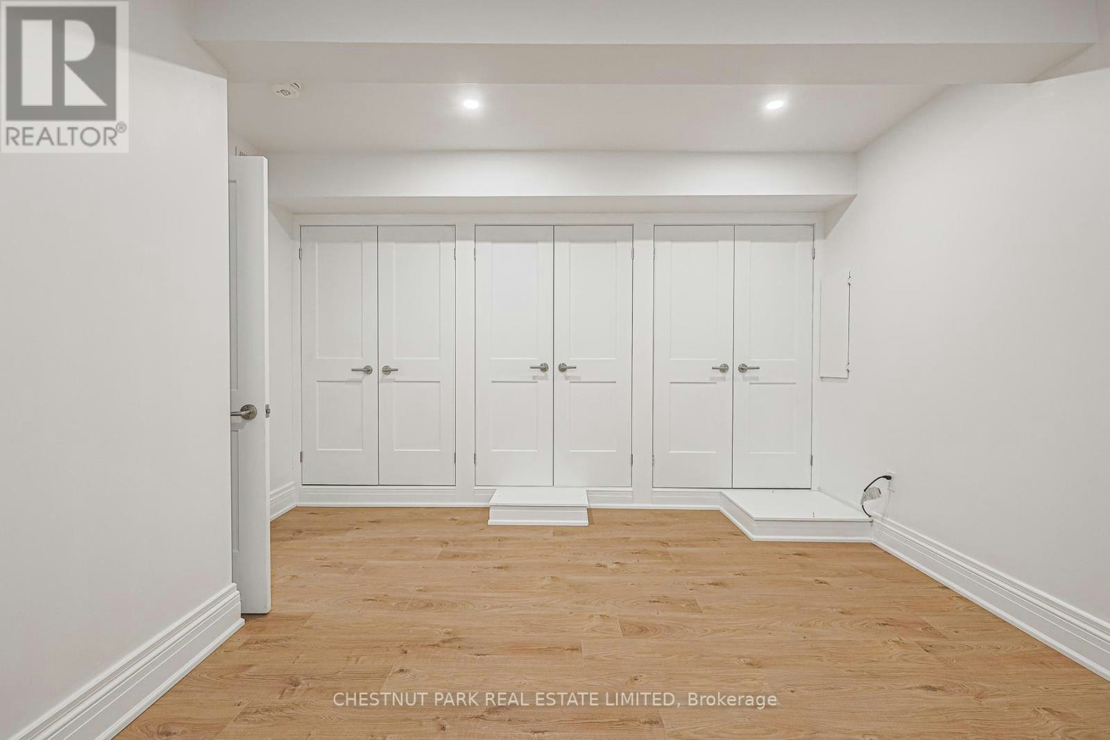 LOWER-253 Pape Avenue, Toronto, ON, M4M 2W4 - 10