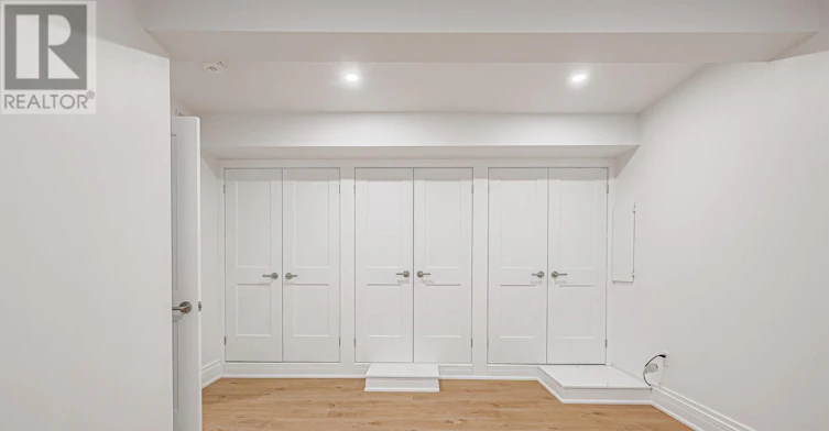 LOWER-253 Pape Avenue, Toronto, ON, M4M 2W4 - 10