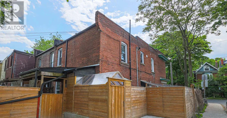 LOWER-253 Pape Avenue, Toronto, ON, M4M 2W4 - 2