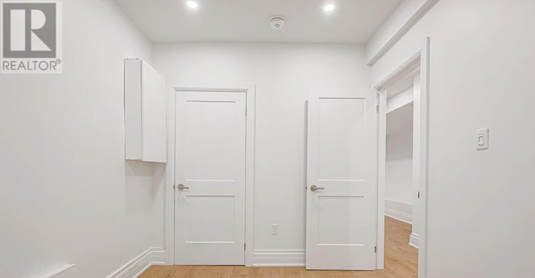LOWER-253 Pape Avenue, Toronto, ON, M4M 2W4 - 7