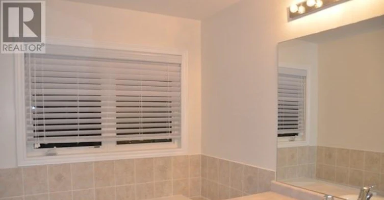 28 Black Locust Drive, Markham, ON, L6E 0P8 - 9