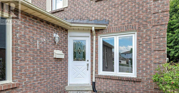 6198 Saltmarsh Court, Mississauga, ON, L5N 5V8 - 4