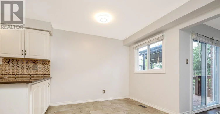 6198 Saltmarsh Court, Mississauga, ON, L5N 5V8 - 16