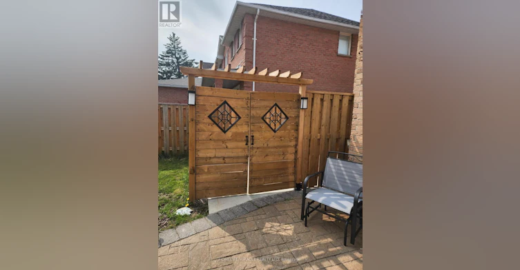 137 Sunforest Drive, Brampton, ON, L6Z 4B2 - 11